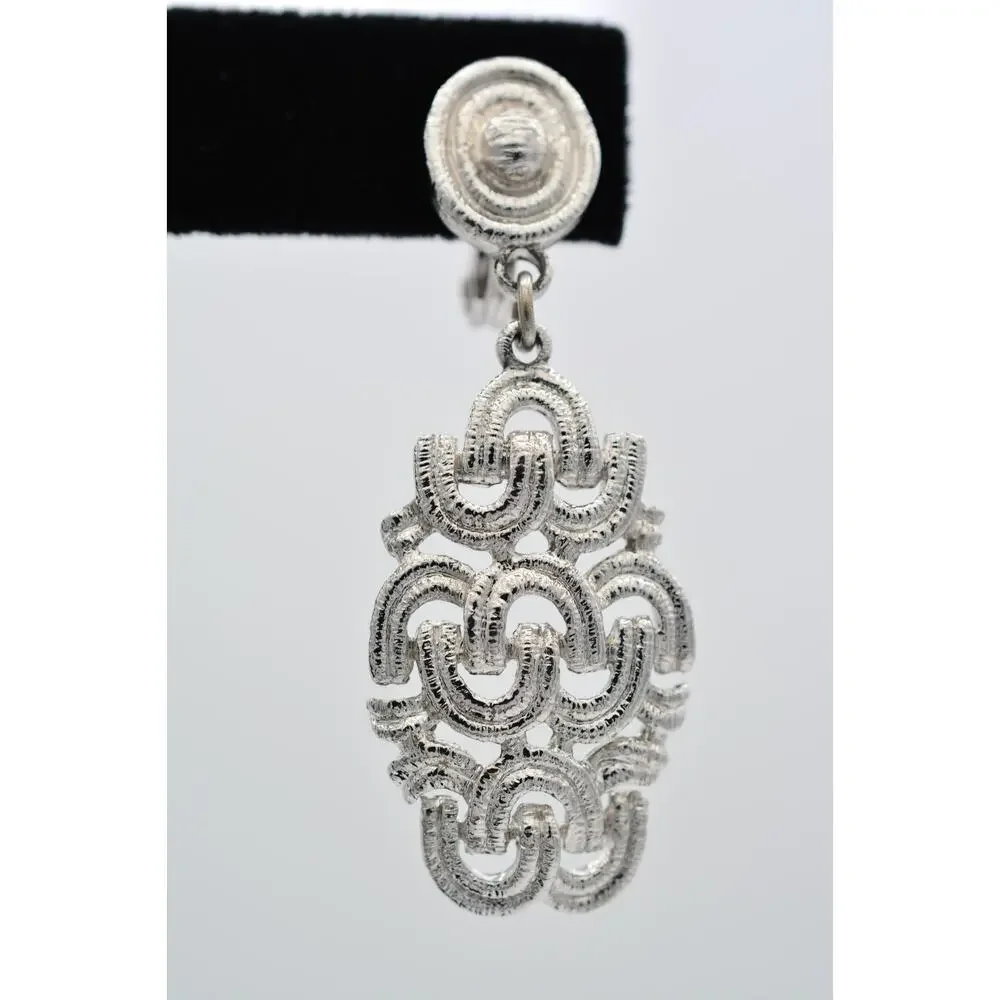 Monet elegant vintage